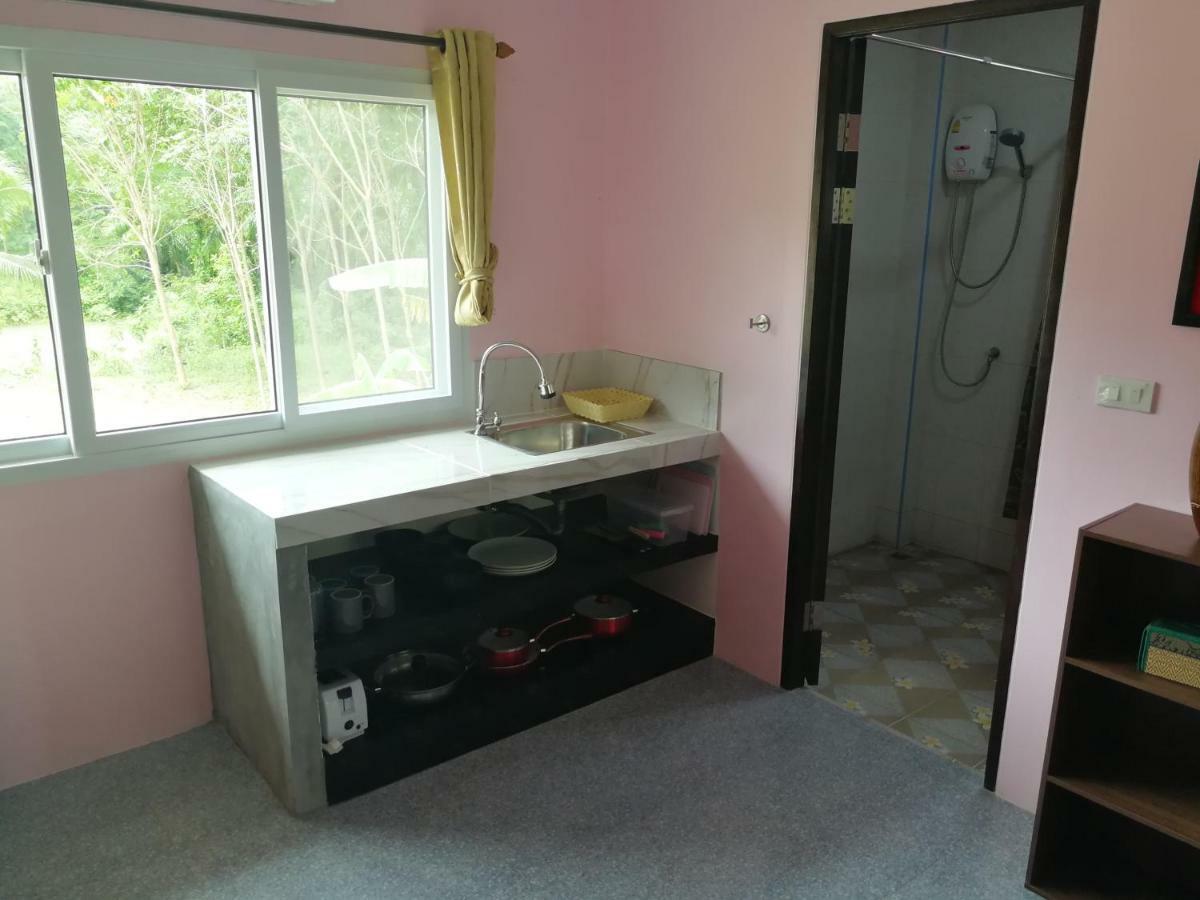 Palm Garden House Apartment เกาะลันตา ภายนอก รูปภาพ