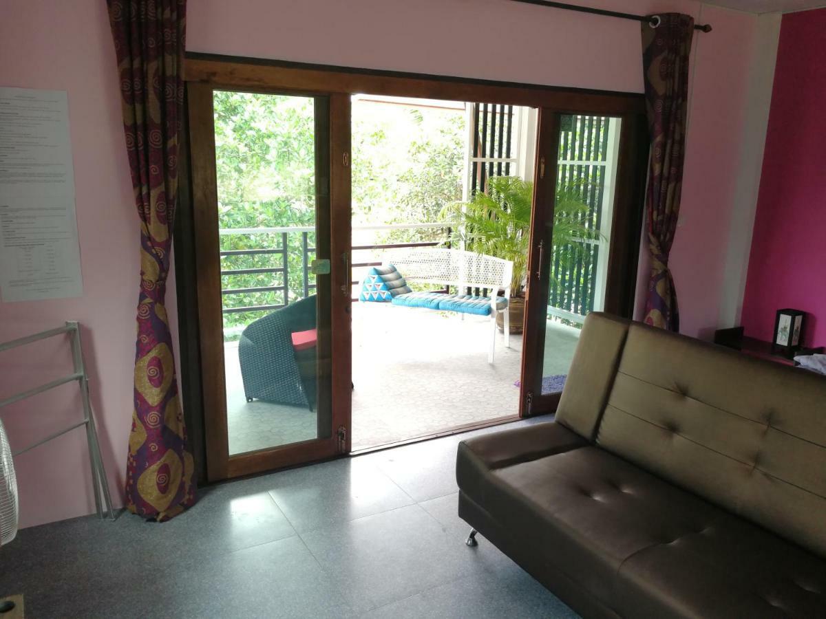 Palm Garden House Apartment เกาะลันตา ภายนอก รูปภาพ