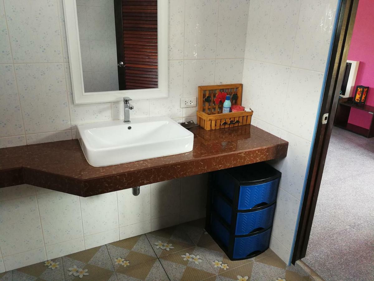 Palm Garden House Apartment เกาะลันตา ภายนอก รูปภาพ